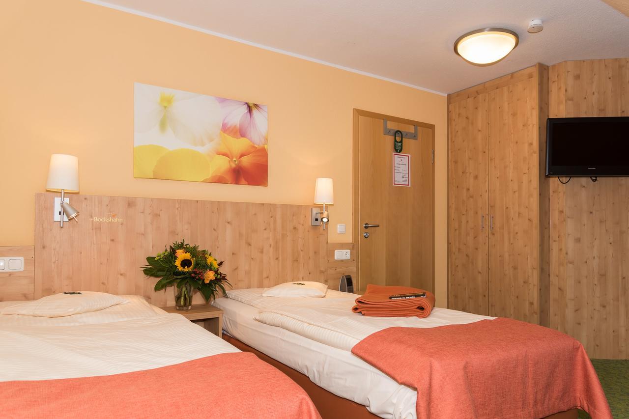 Hotel Und Landgasthof Zum Bockshahn Spessart エクステリア 写真